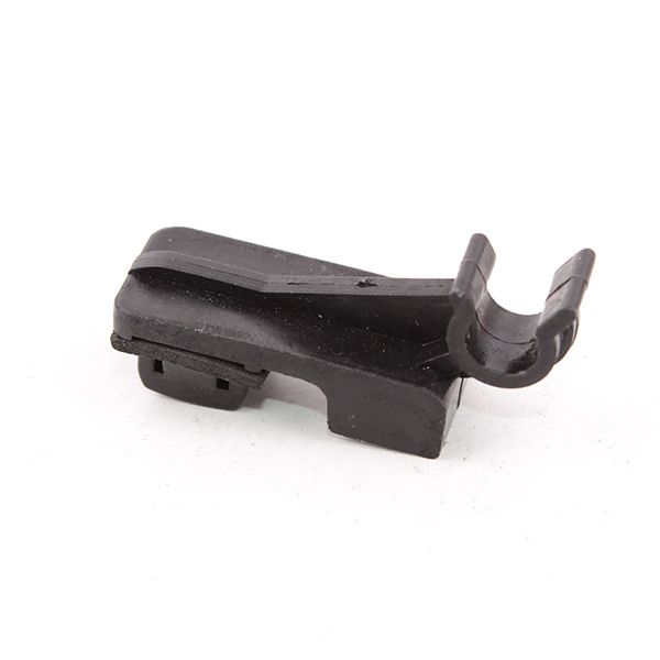 Фиксатор упора капота Джили МК 1018016380 - mahina.in.ua